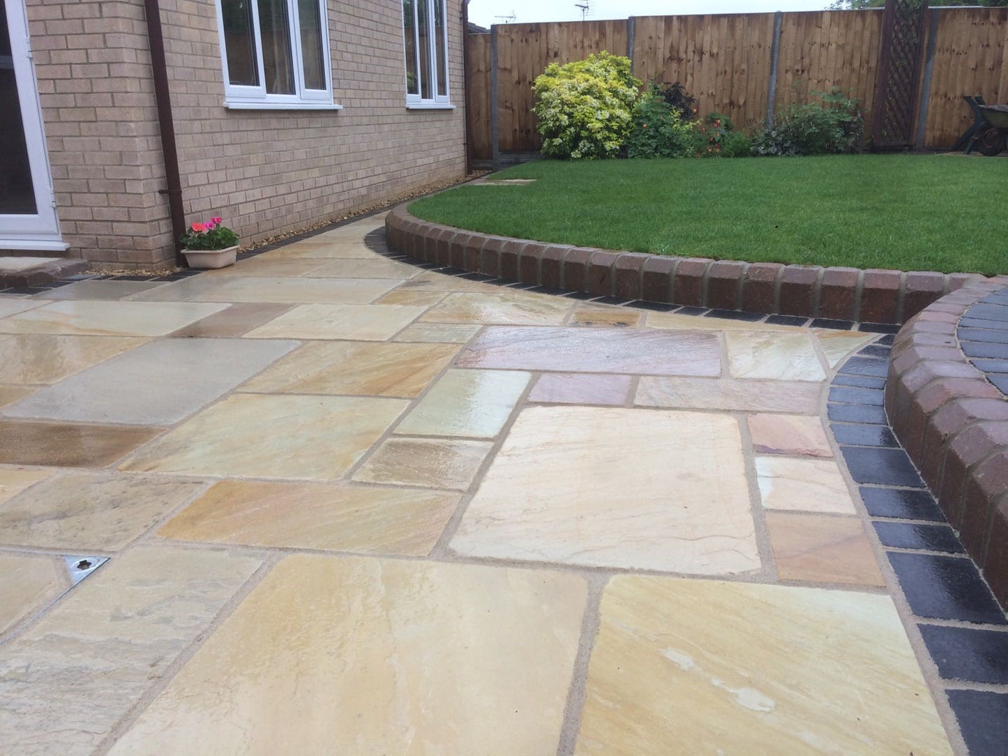 Fossil Mint Tumbled Sandstone Packs